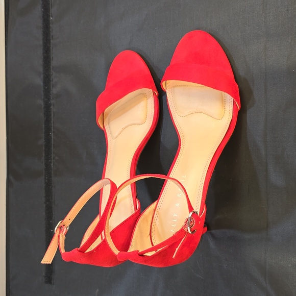 KELLY &KATY OPEN-TOE ADJUSTABLE BUCKLE ANKLE STRAP CLOSURE SANDAL G1 - Picture 5 of 16